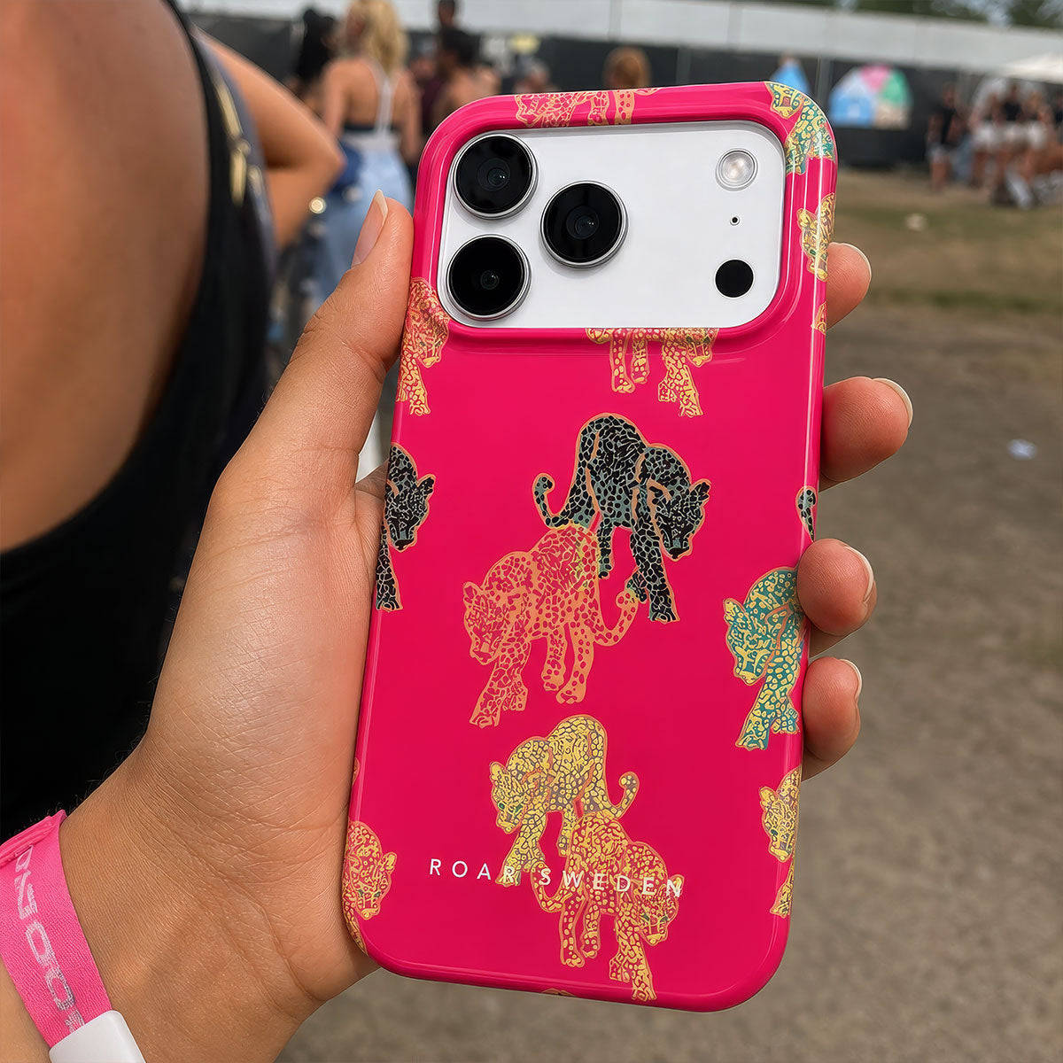 Purr - Slim case – Item 24 of 24
