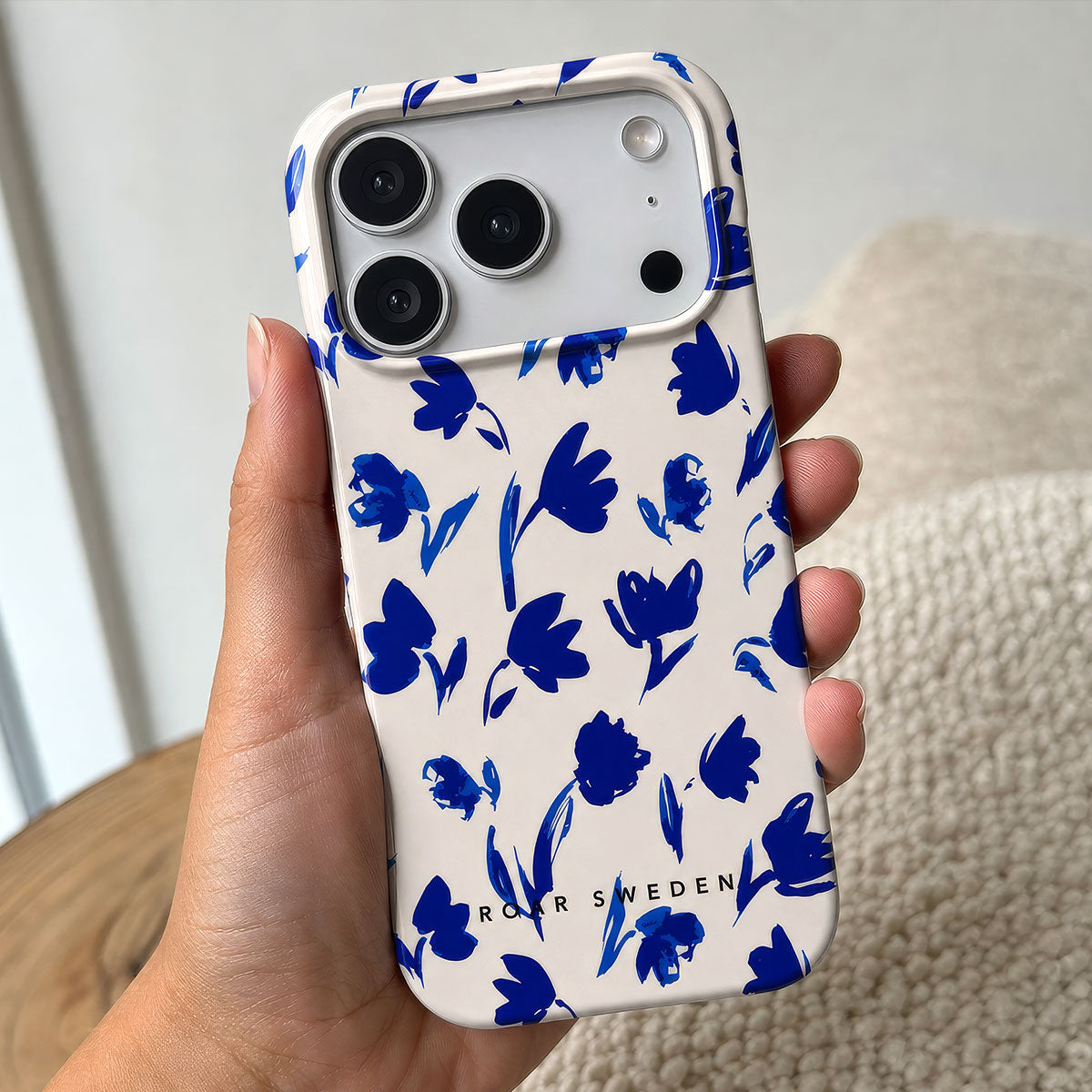 Blue Flowers – Ohut suojakuori – Kohde 25/26