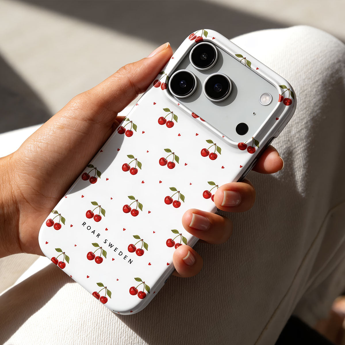 Cherry Love - Slim case – Item 25 of 26
