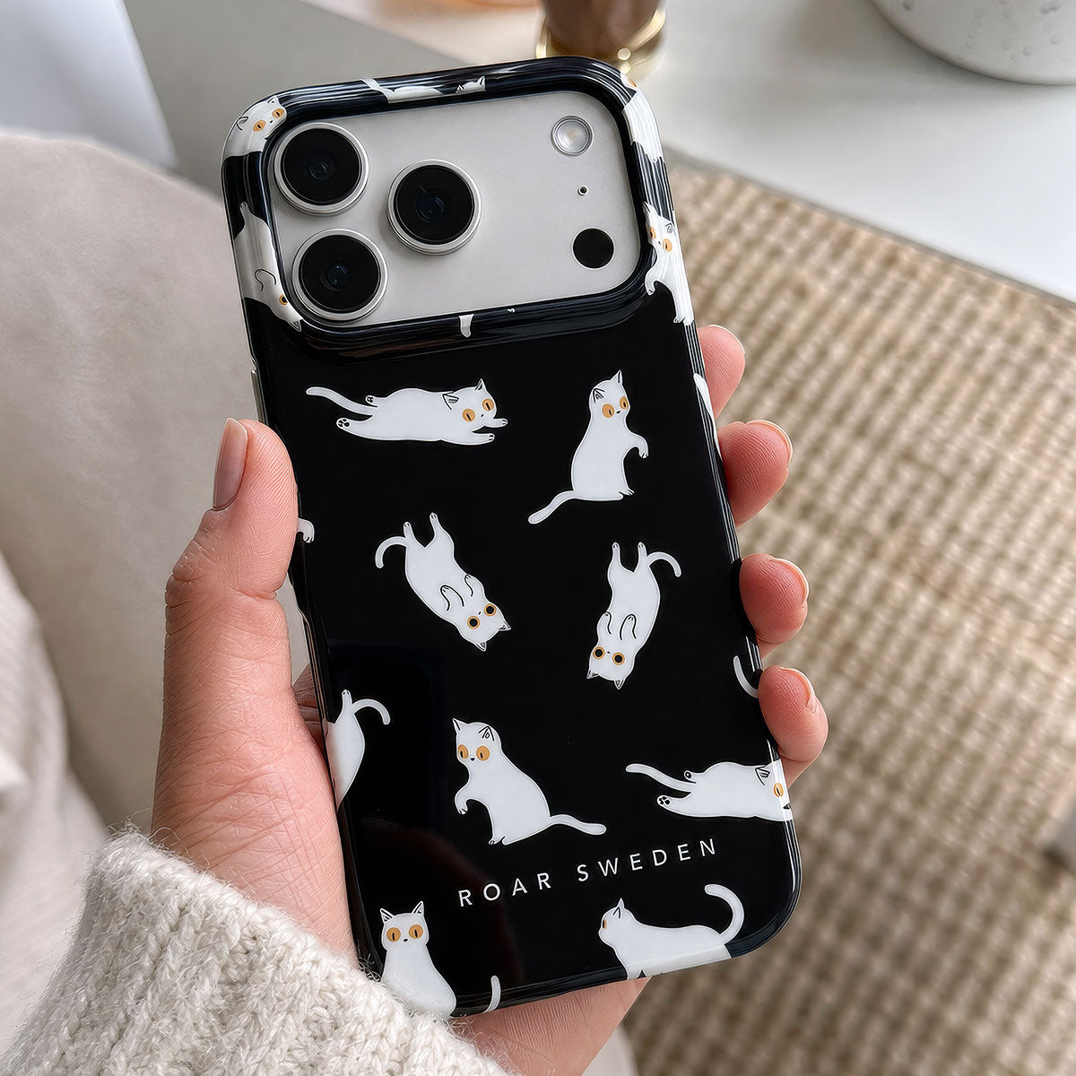 Night Cat - Slim case – Item 25 of 25