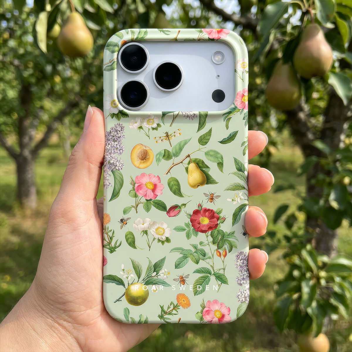 Pear Garden - Slim case – Item 25 of 26