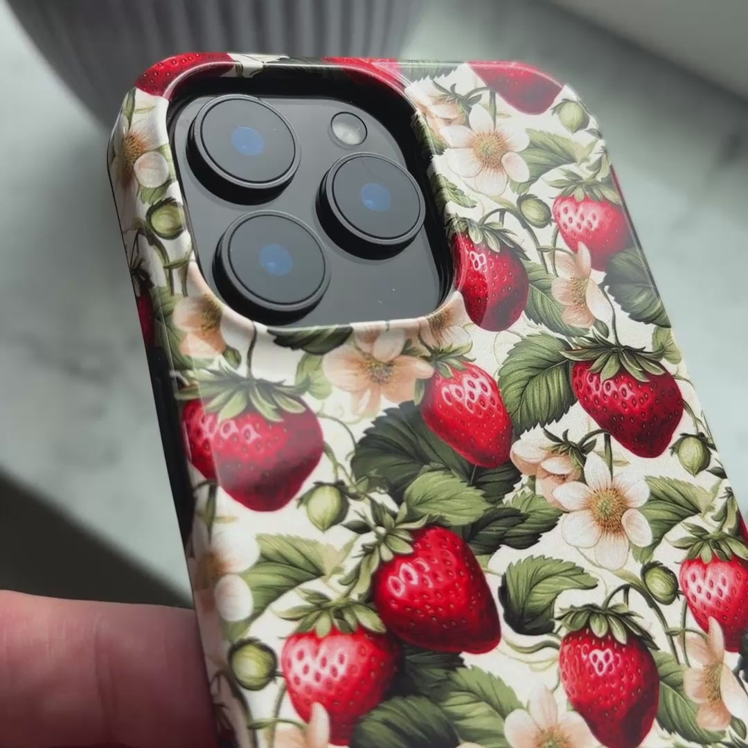 Strawberries - Slim case – Item 26 of 26
