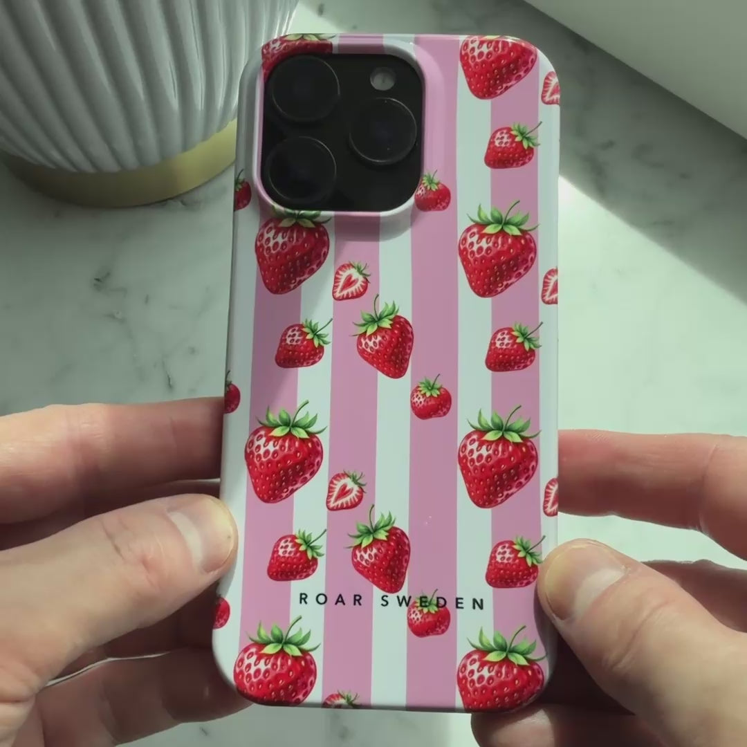 Strawberry Milk – ohut puhelinkuori – Kohde 23/23
